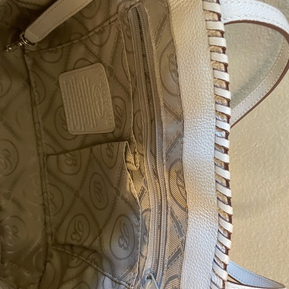 Brighton Ferrara Collection Gabriella medallion medium handbag - Picture 6 of 10